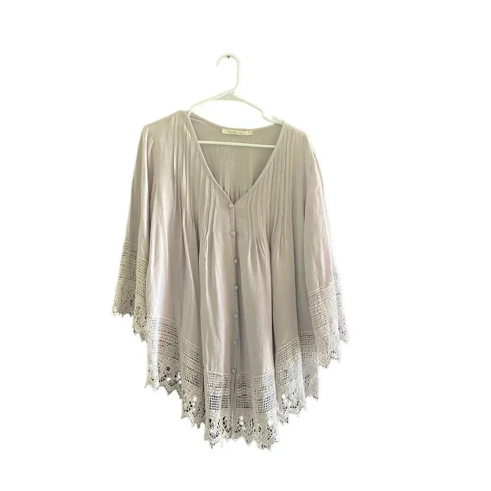 Solitaire Women's Gray Button Front Crochet Blouse Top Size Plus 1X